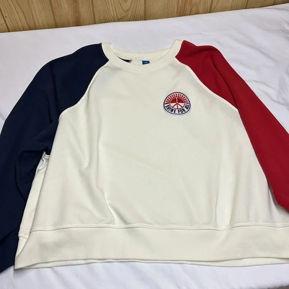 Old Navy White Sweatshirt with Red  and Navy Accent - Picture 4 of 5